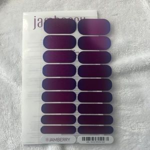 Jamberry - Garnet Glimmer